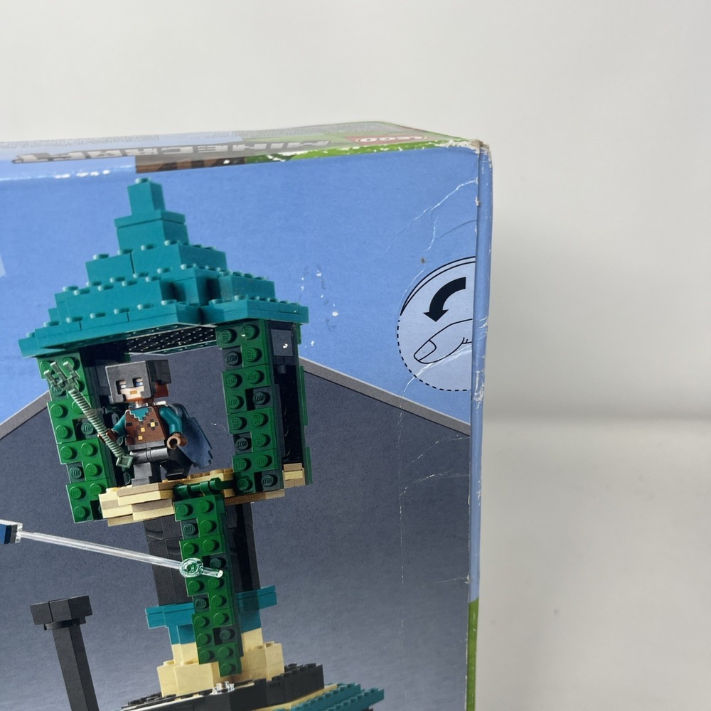 LEGO Minecraft: The Sky Tower (21173) New Sealed Damaged Box - Picture 6 of 7